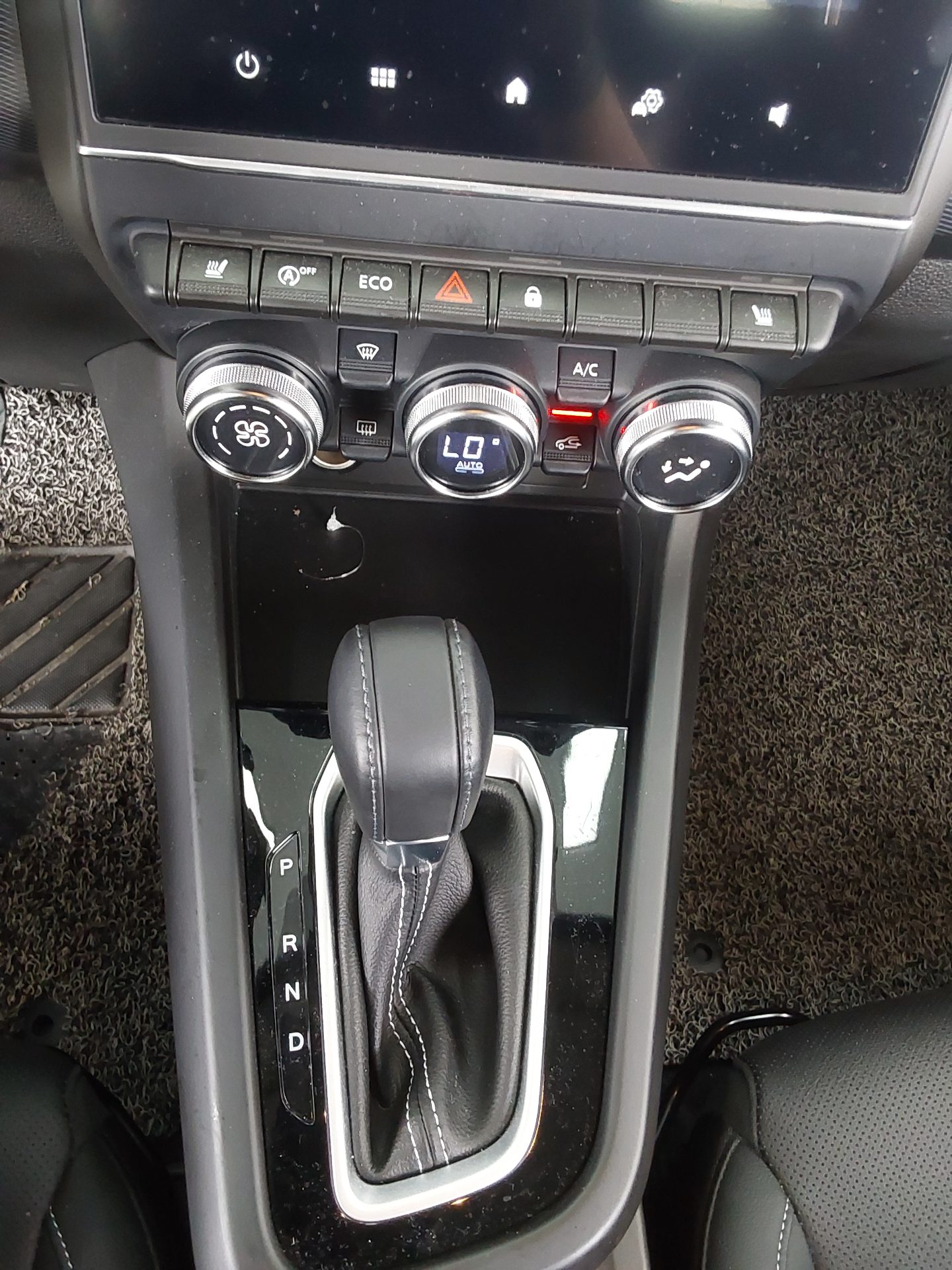 2023 - renault xm3