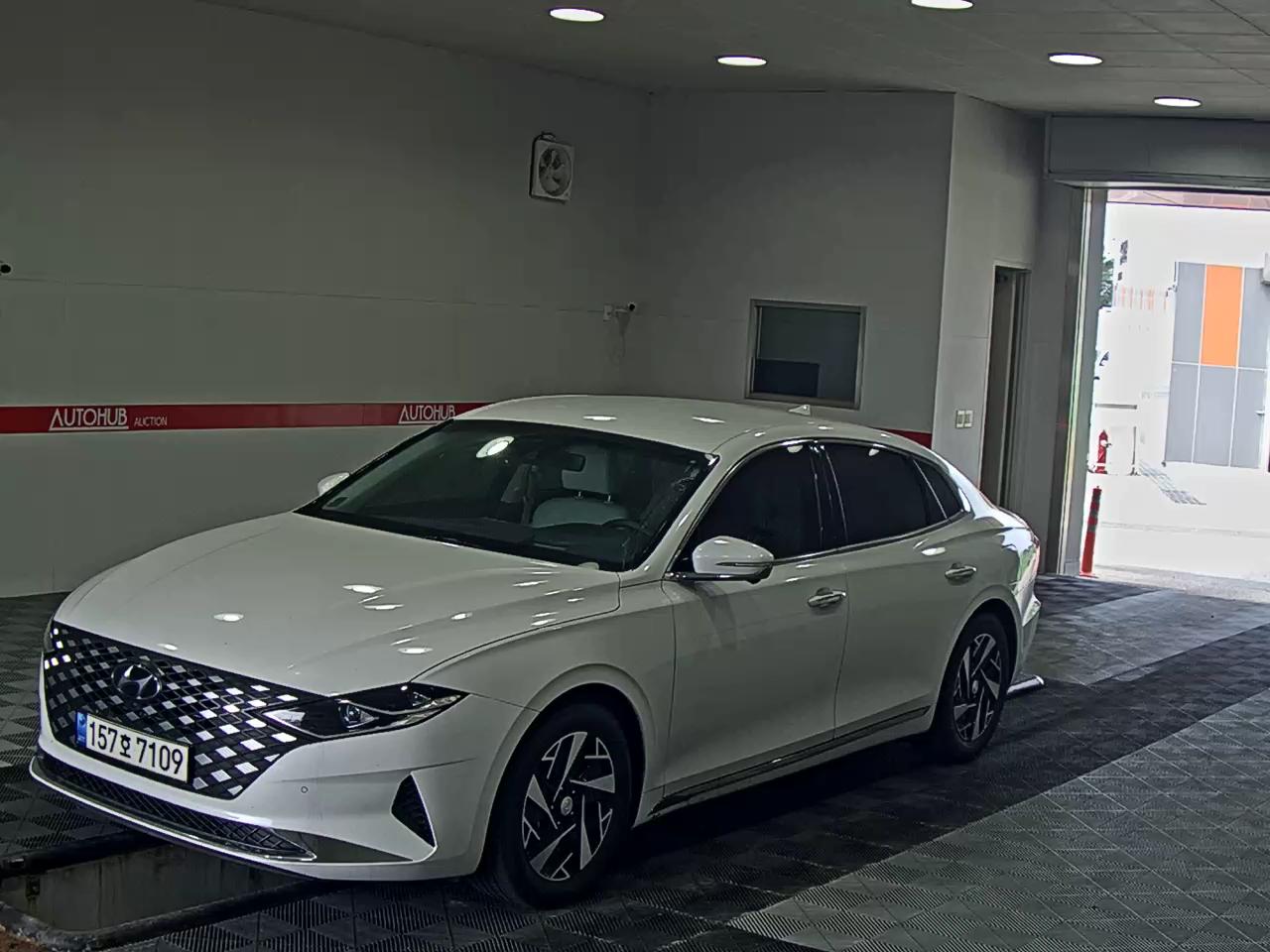 HYUNDAI GRANDEUR HEV