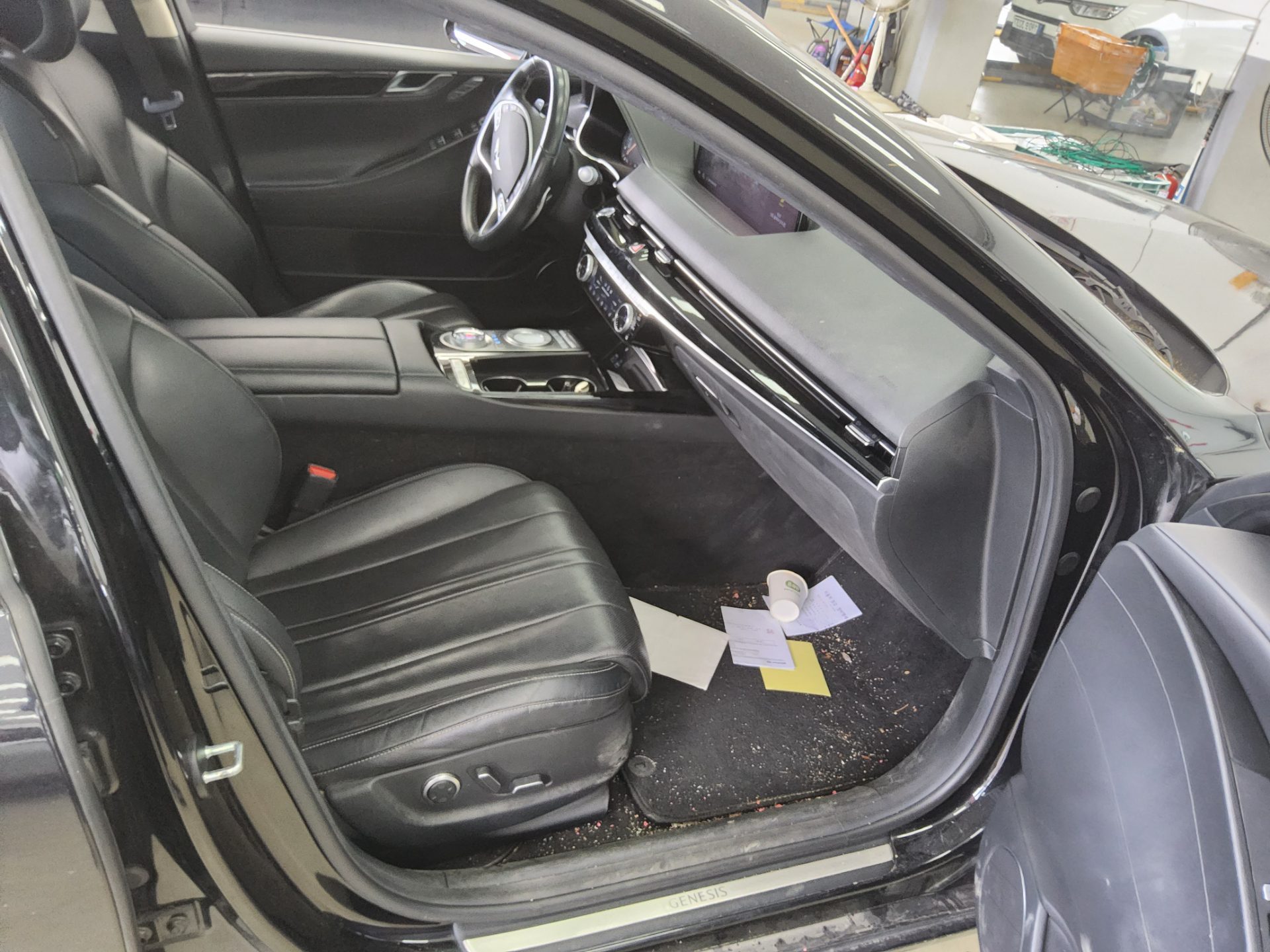 2021 - genesis g80
