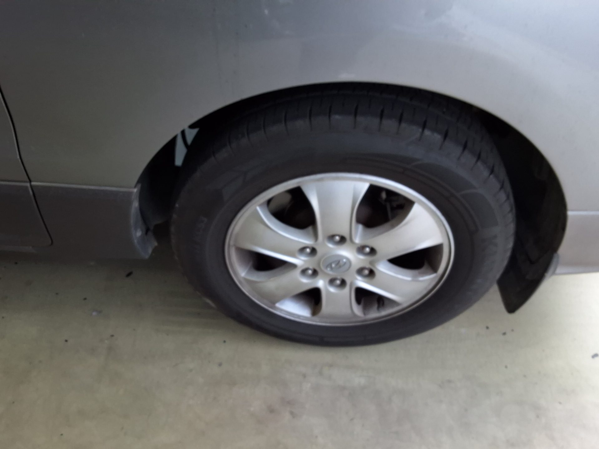 2011 - hyundai grand starex