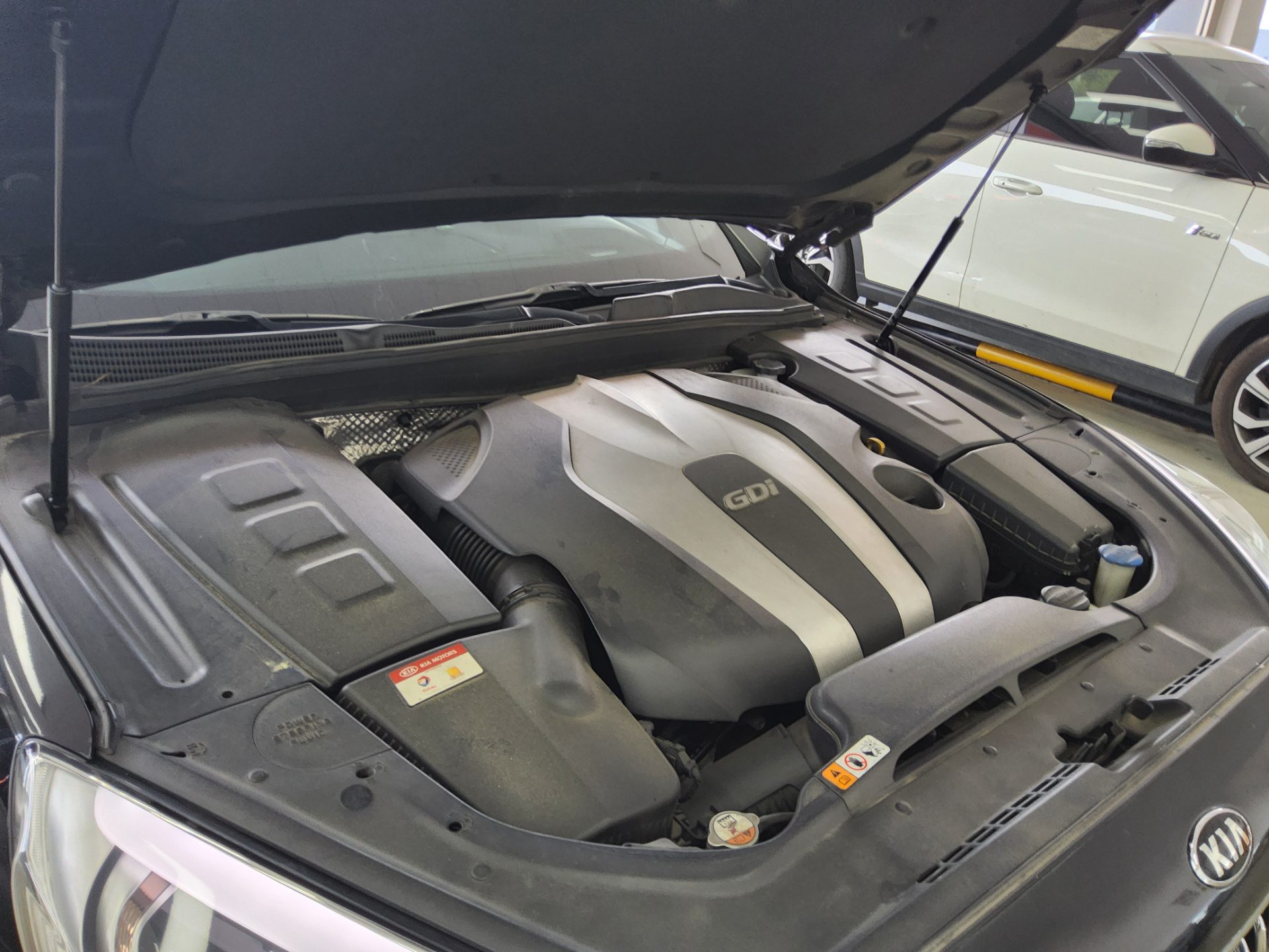 2014 - kia k9