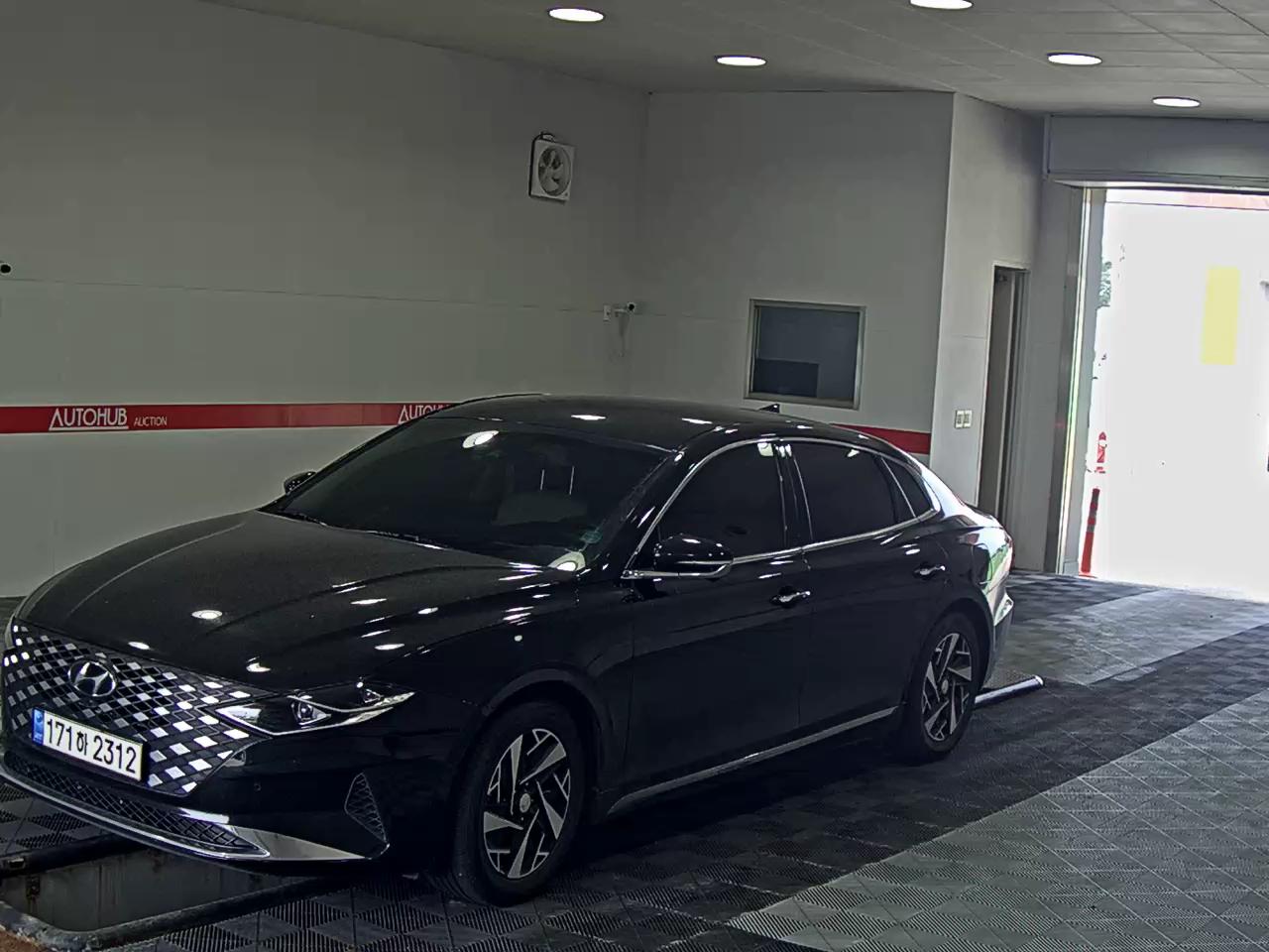 HYUNDAI GRANDEUR HEV