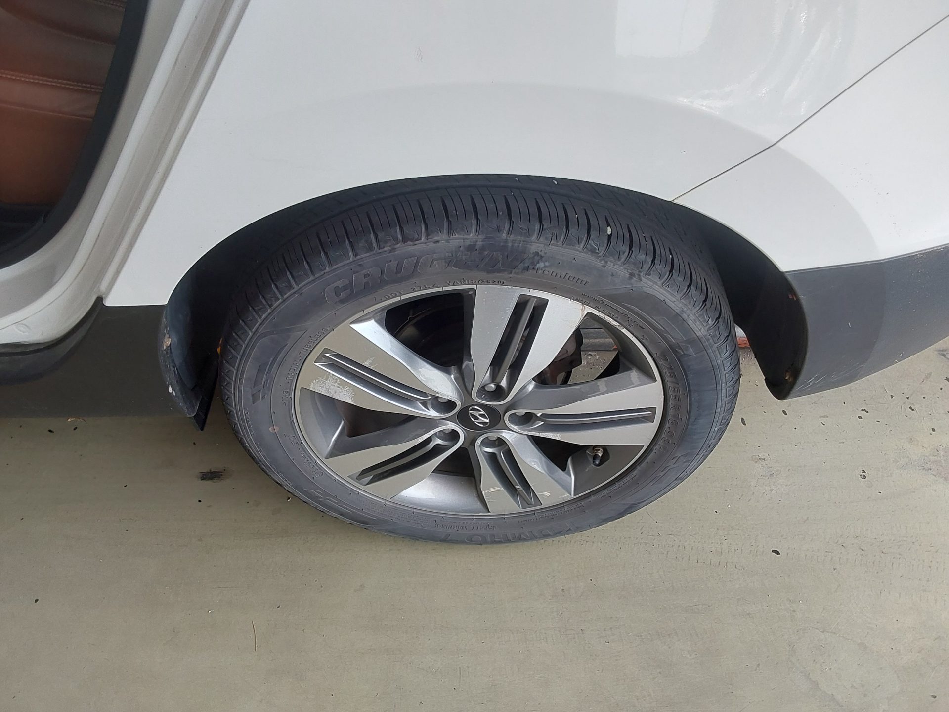 2014 - hyundai tucson