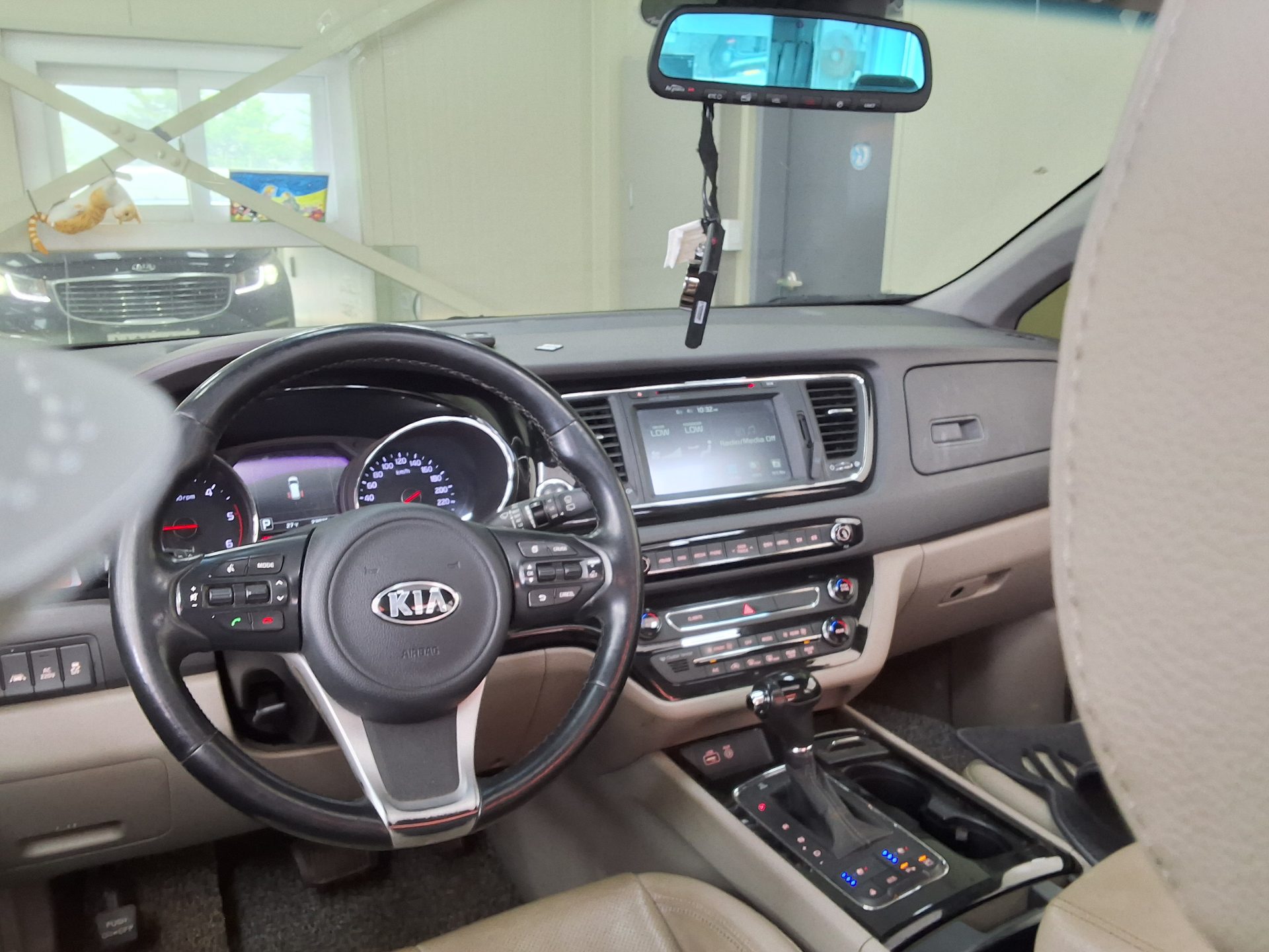 2016 - kia carnival