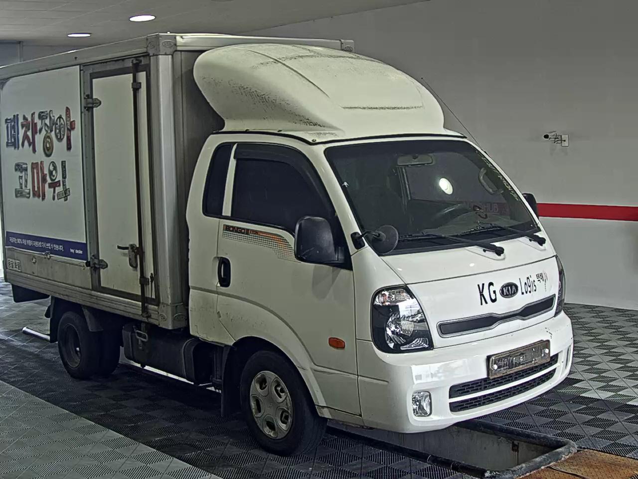 2013 - kia bongo