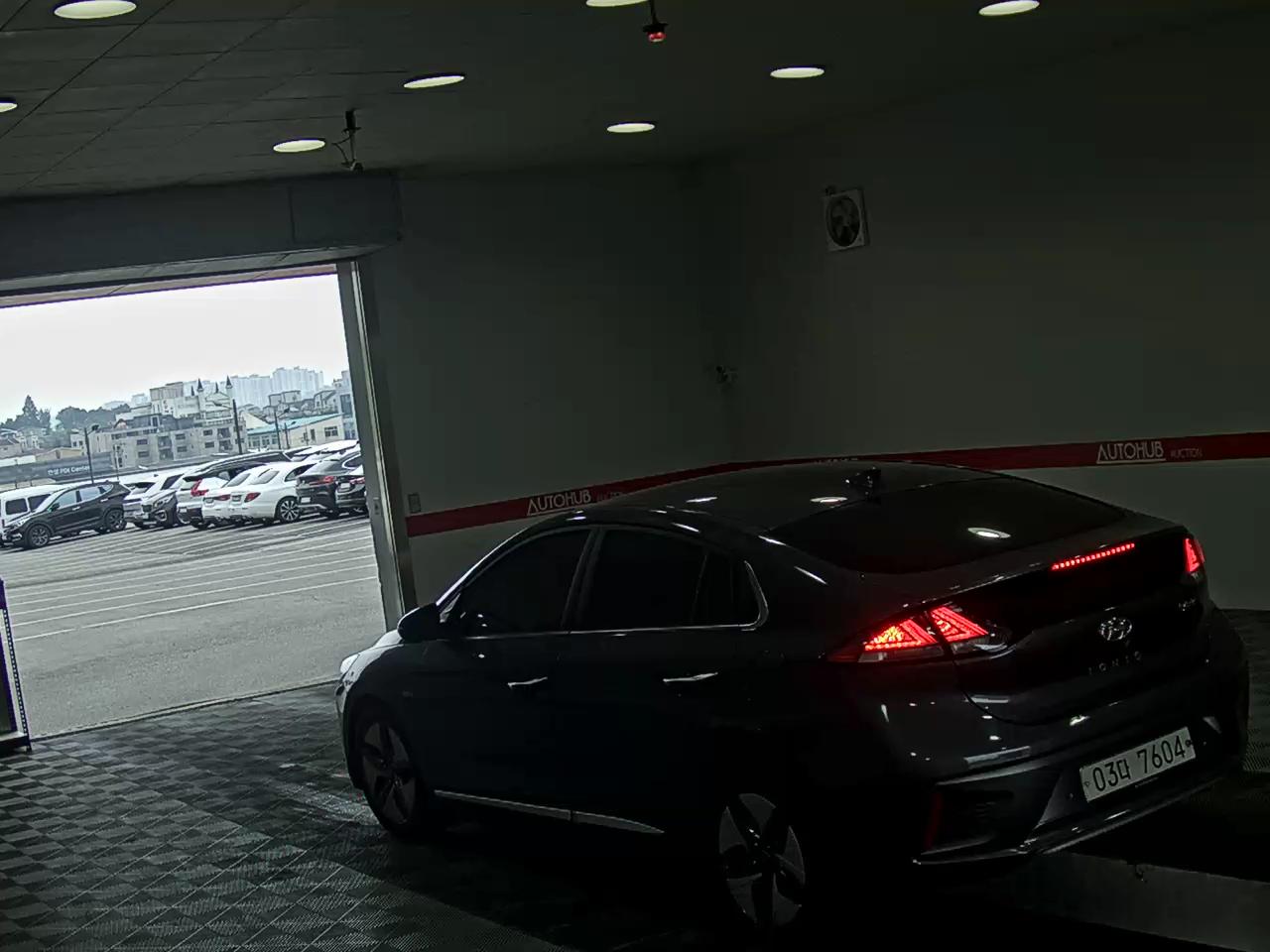 2020 - hyundai ioniq