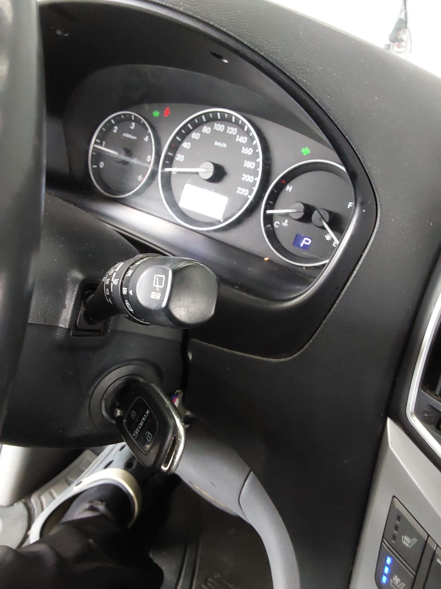 2017 - hyundai grand starex