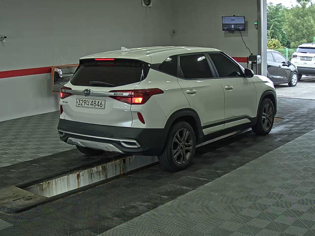 2021 - kia seltos