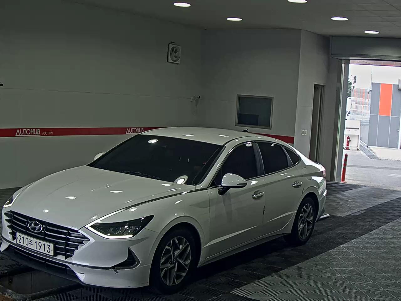 HYUNDAI SONATA (DN8)