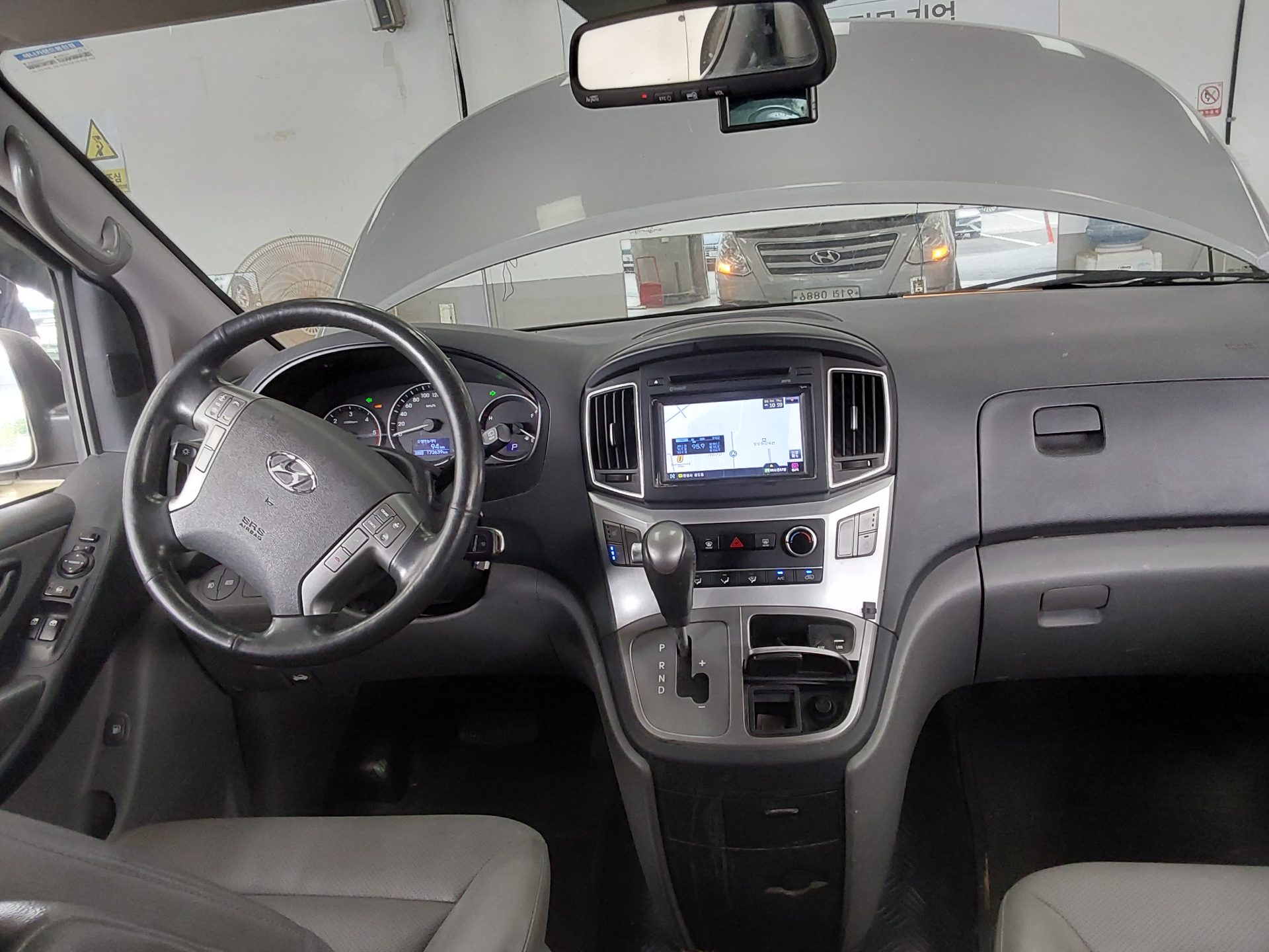 2017 - hyundai grand starex