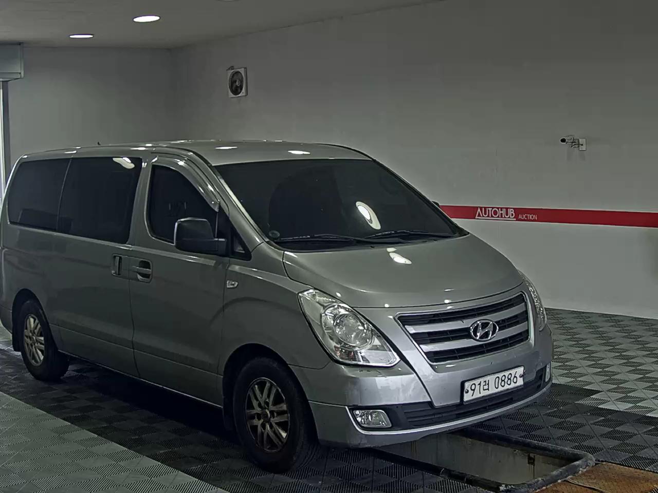 2017 - hyundai grand starex
