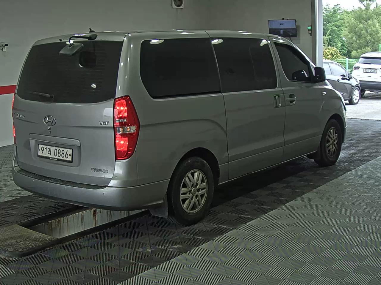 2017 - hyundai grand starex
