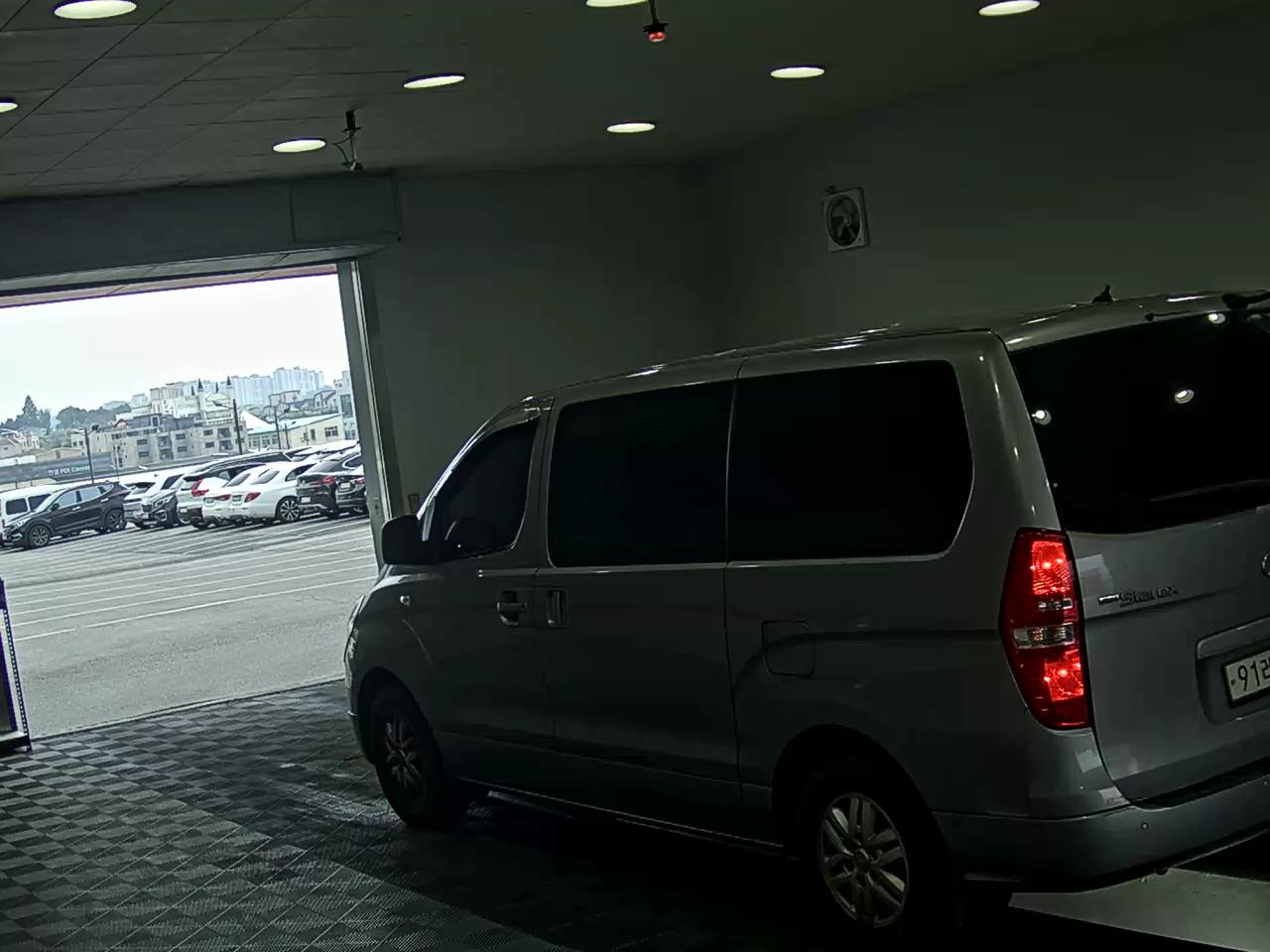 2017 - hyundai grand starex