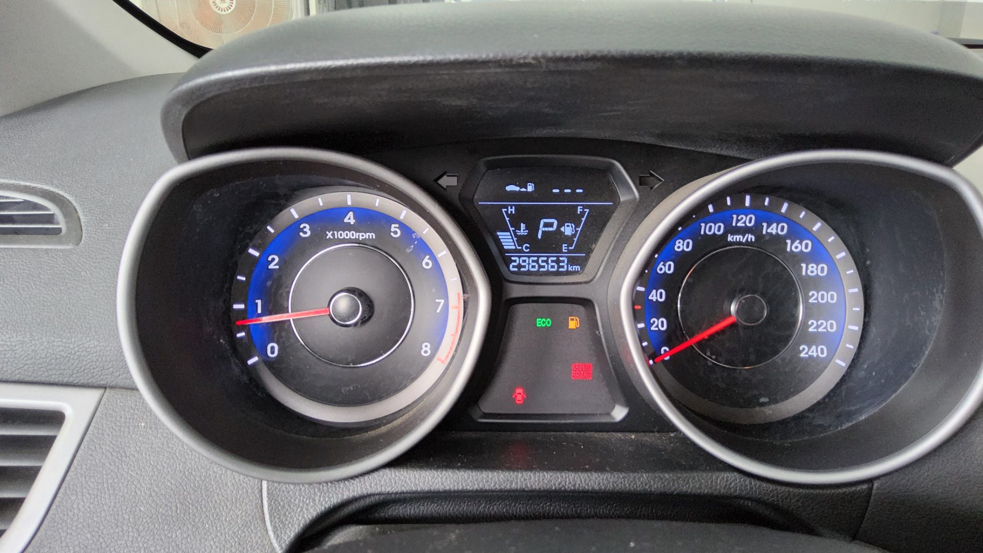 2014 - hyundai avante