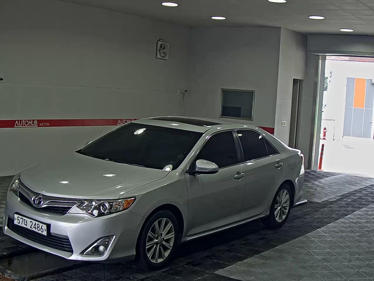 2012 - toyota camry