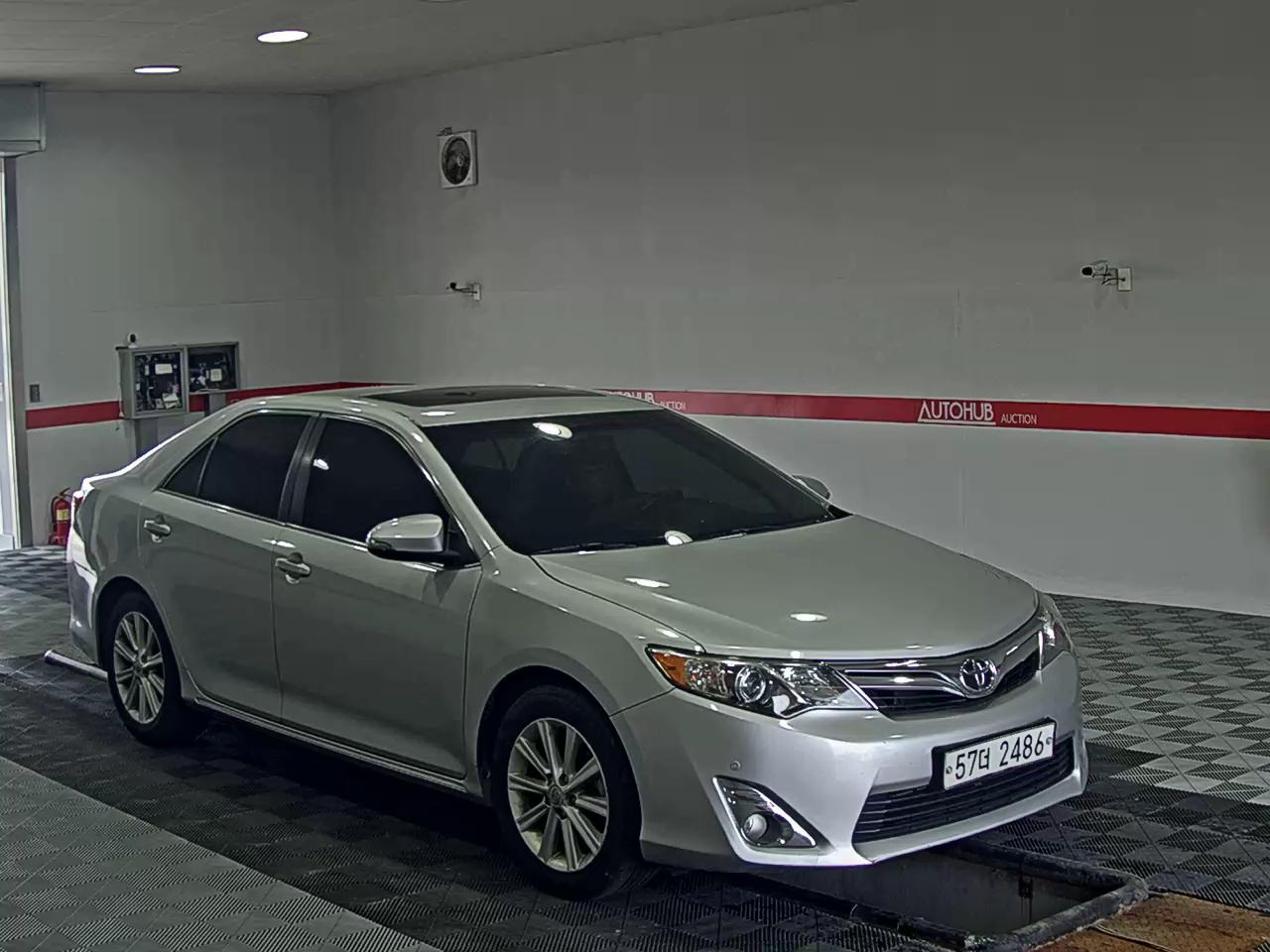 2012 - toyota camry