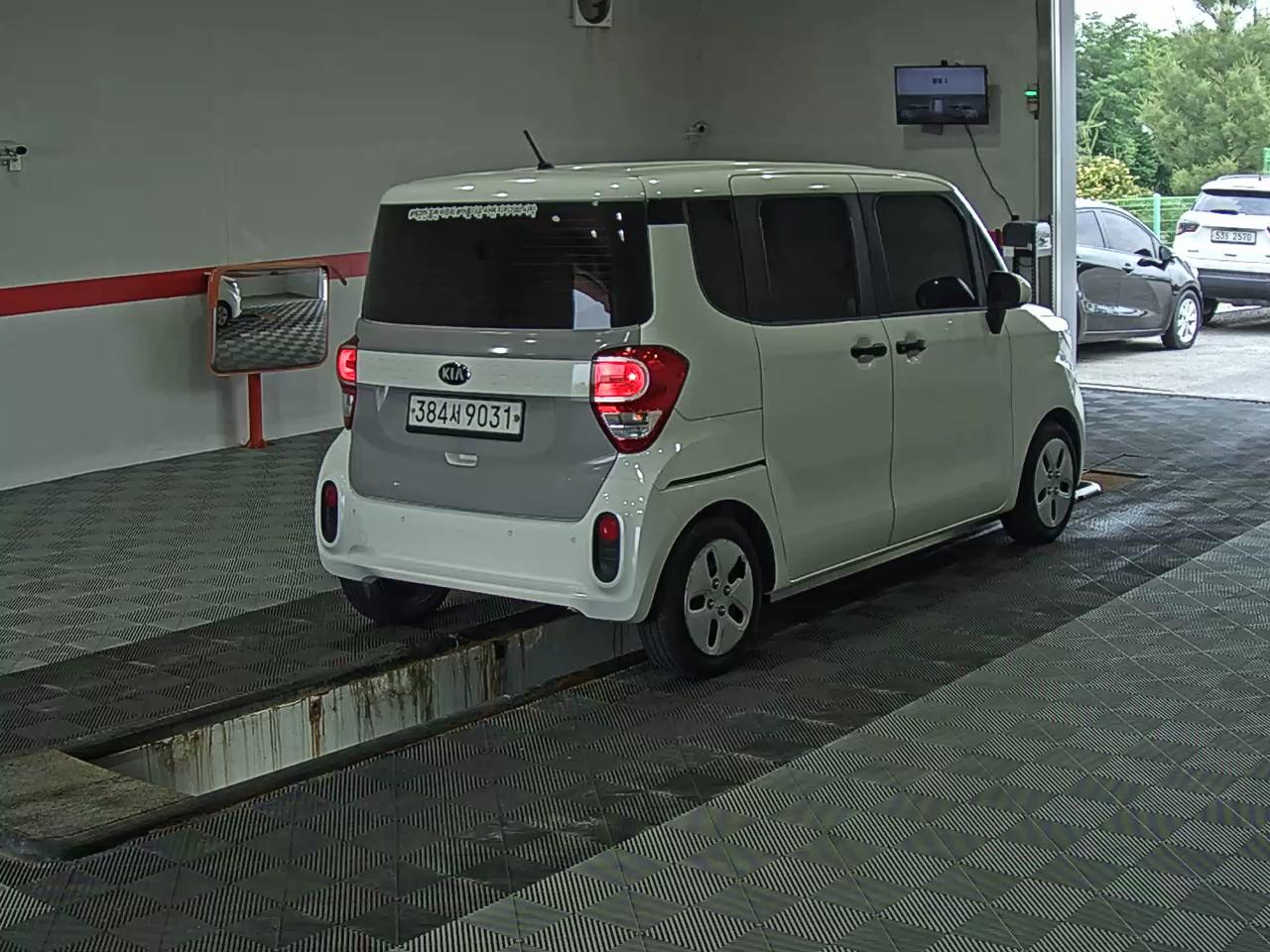 2020 - kia ray