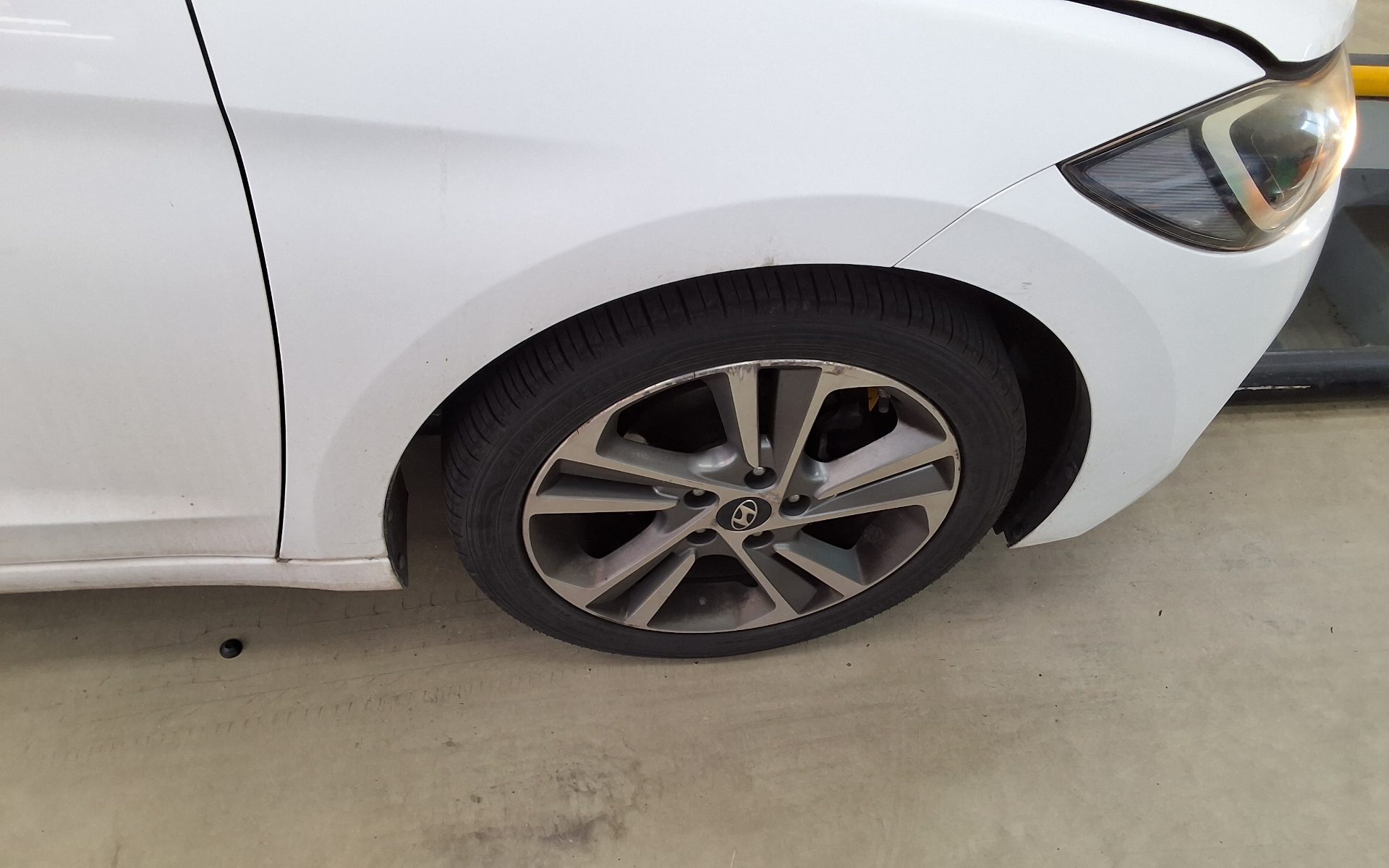 2018 - hyundai avante