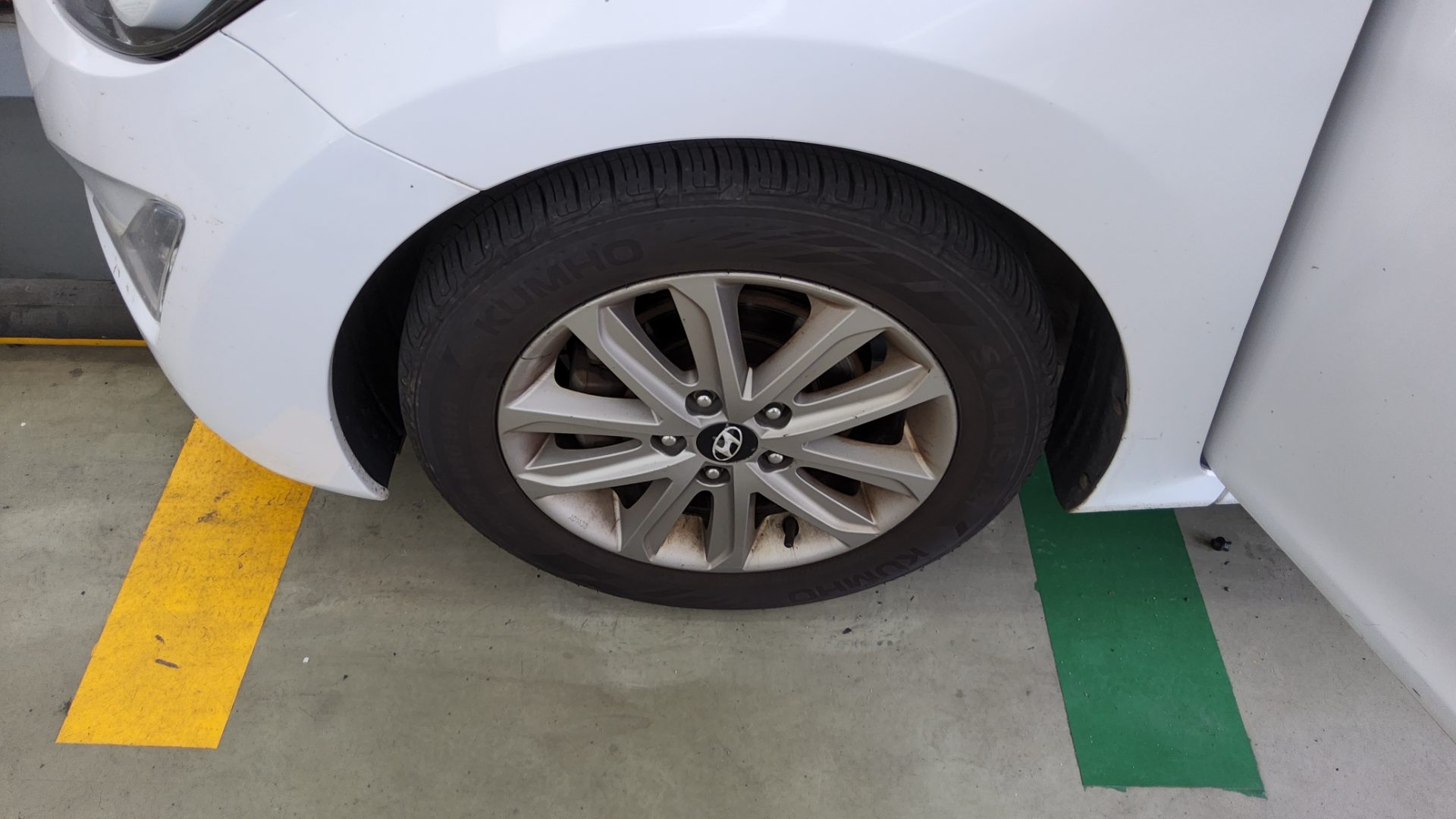 2014 - hyundai avante