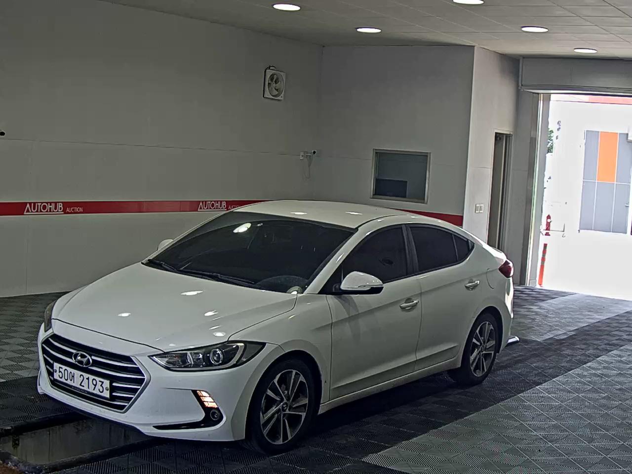 HYUNDAI AVANTE GDi VALUE