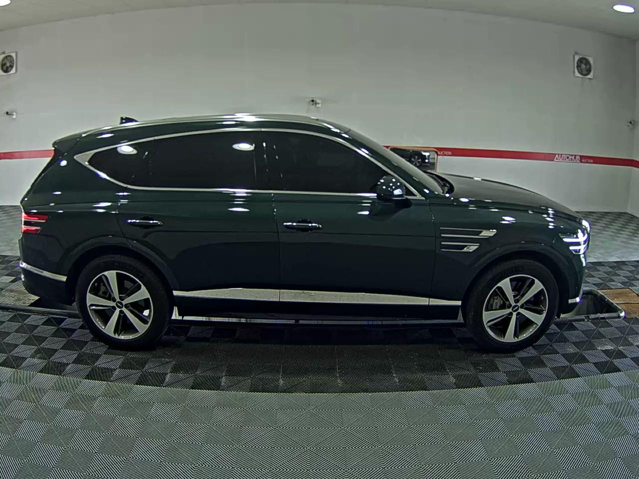 2022 - genesis gv80