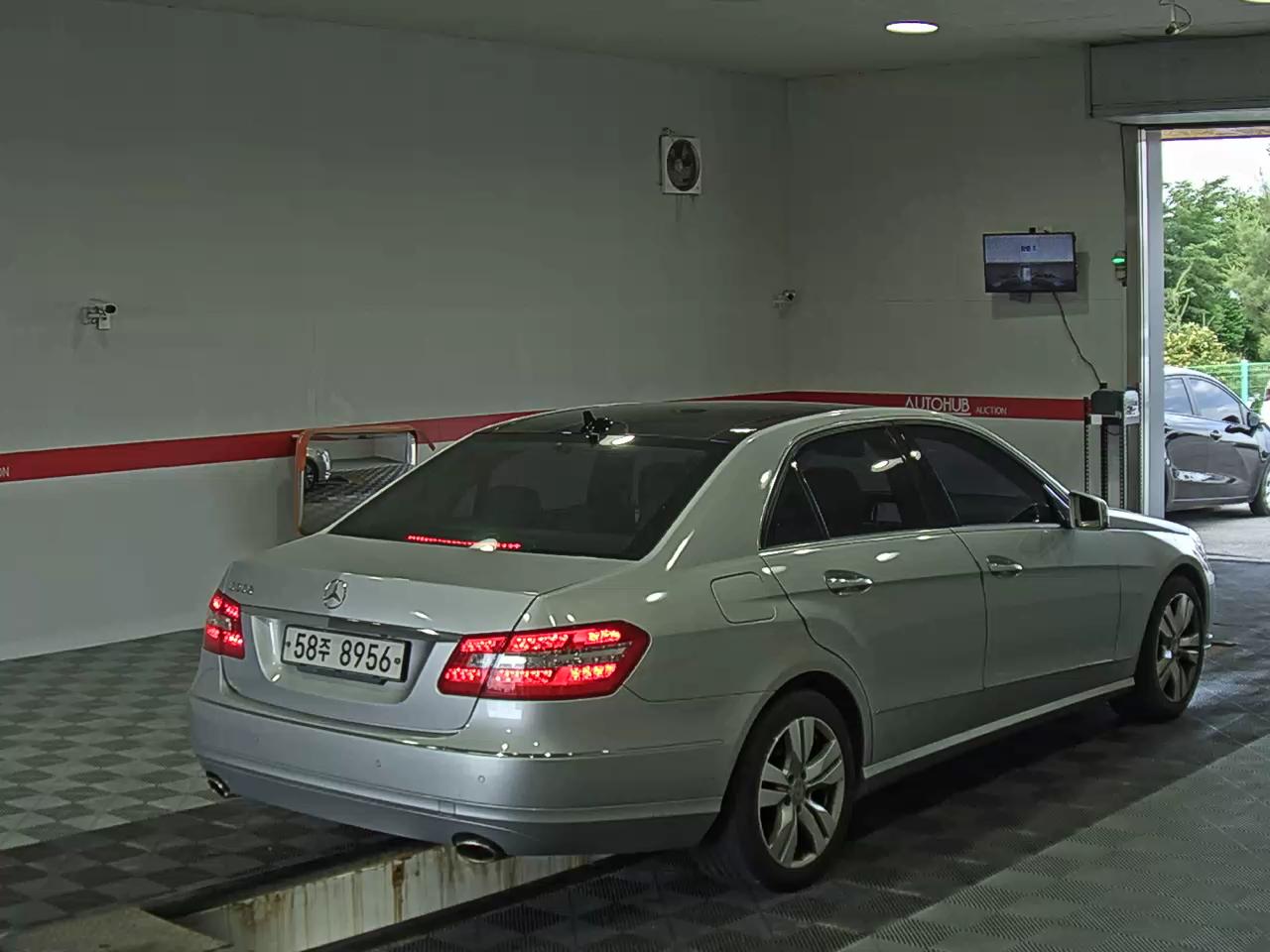 2013 - mercedes-benz e300