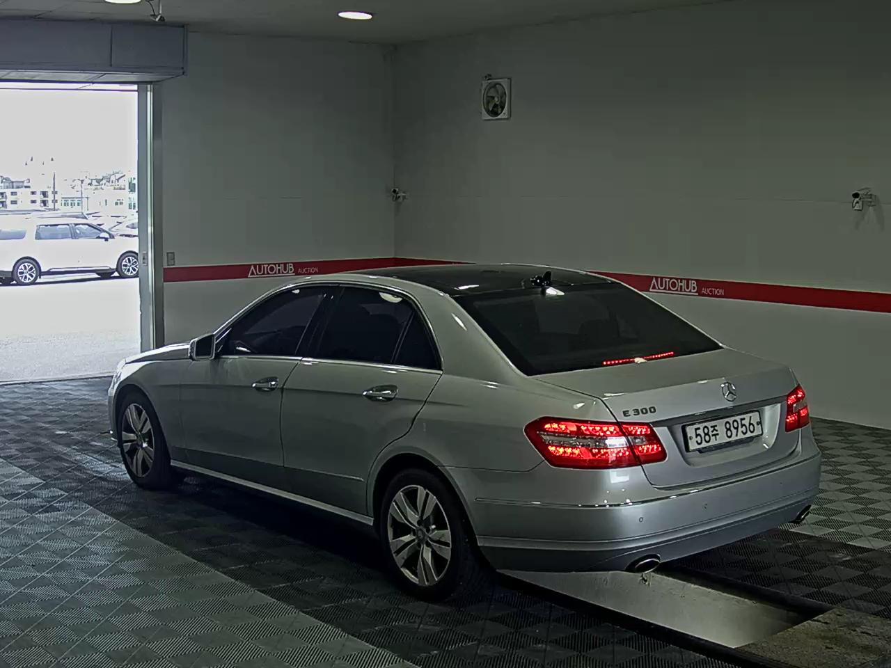 2013 - mercedes-benz e300