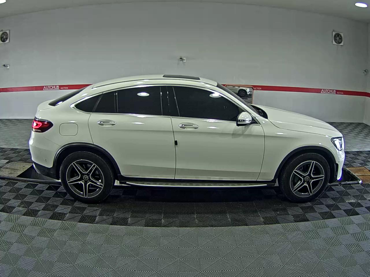 2021 - mercedes-benz glc 220d