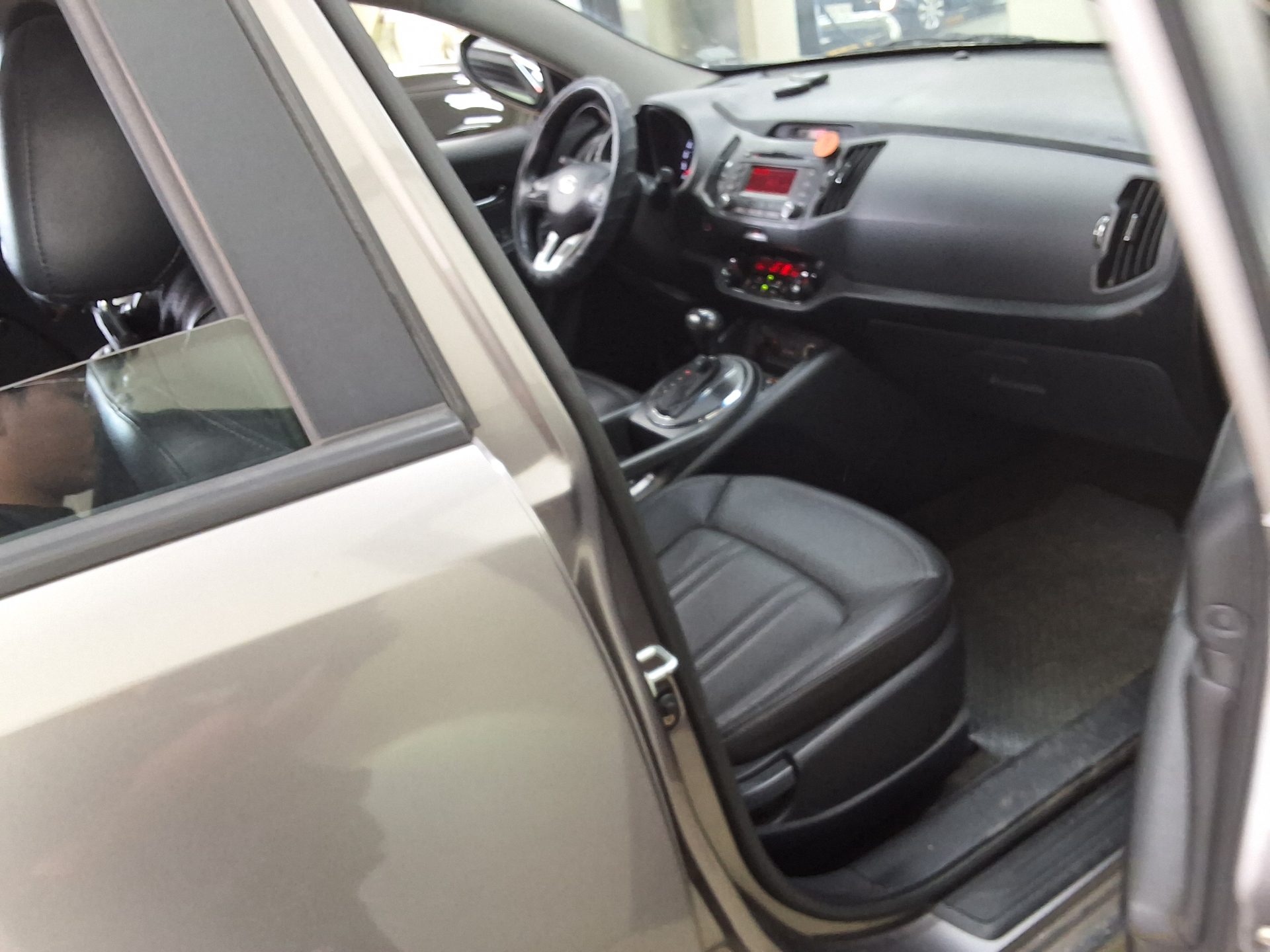 2012 - kia sportage
