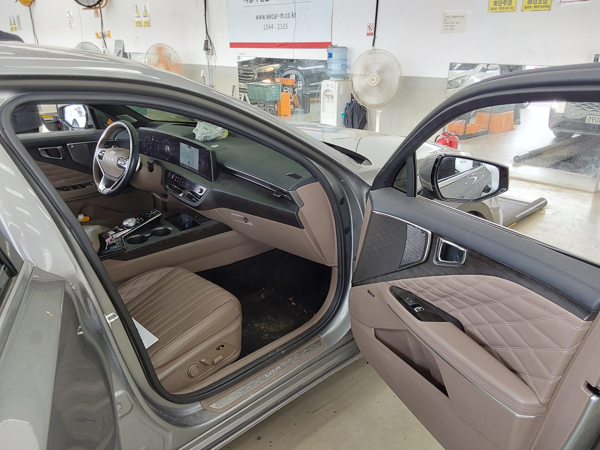 2023 - kia k8