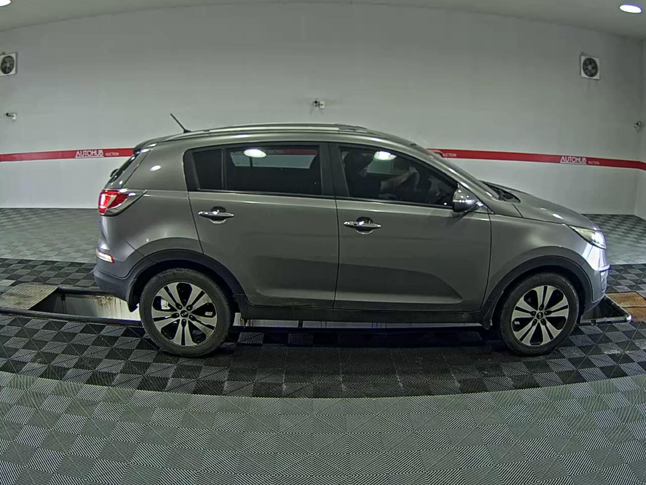 2012 - kia sportage