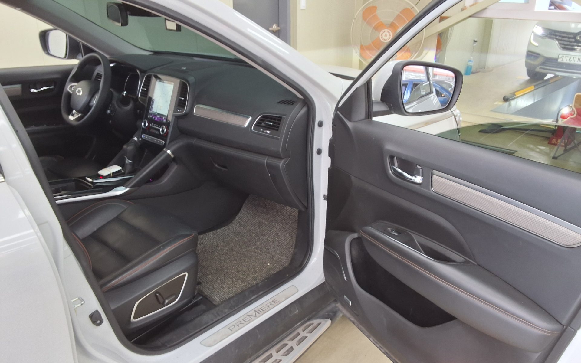 2020 - renault qm6