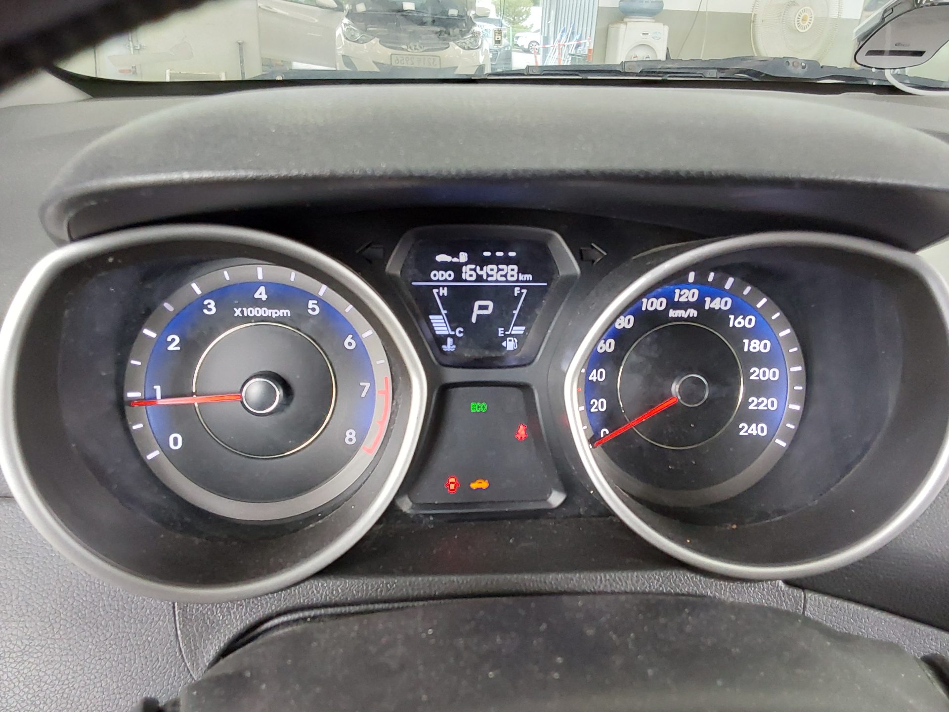 2012 - hyundai avante