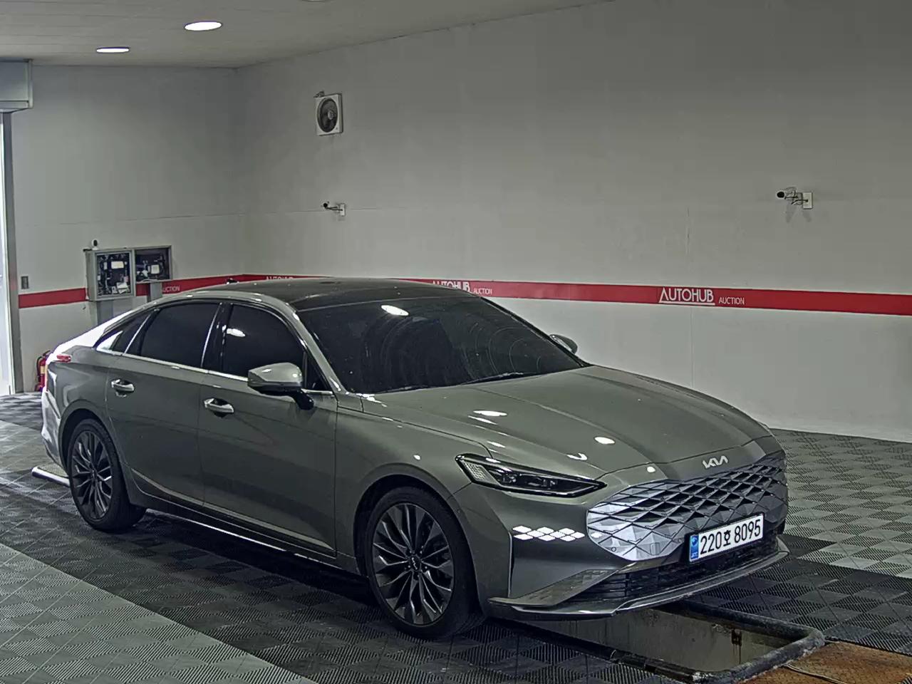 2023 - kia k8