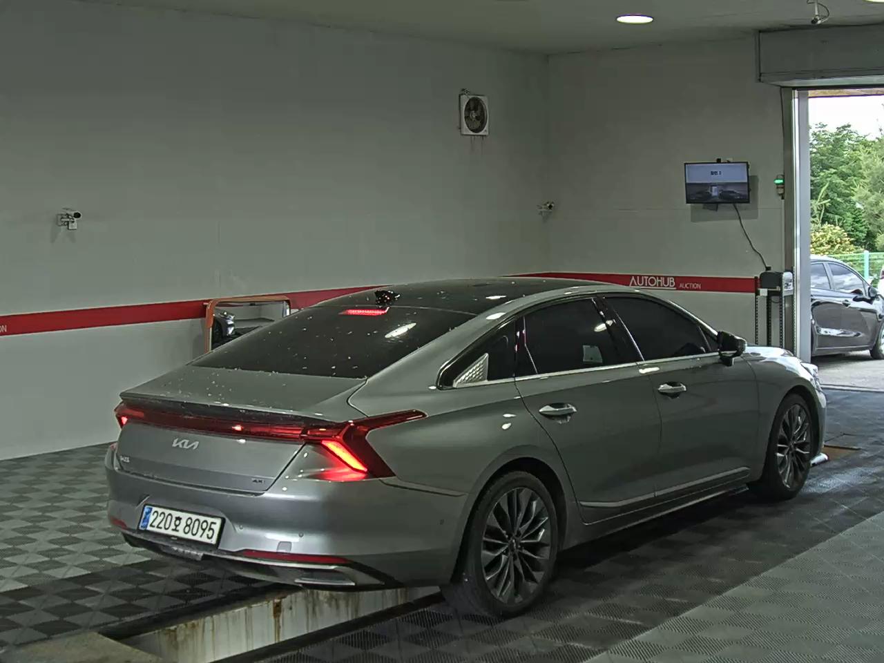 2023 - kia k8