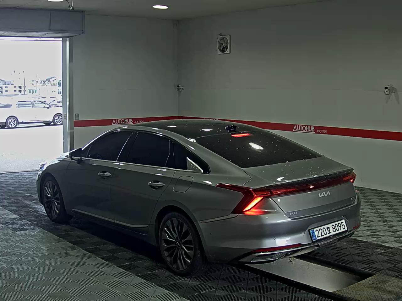 2023 - kia k8