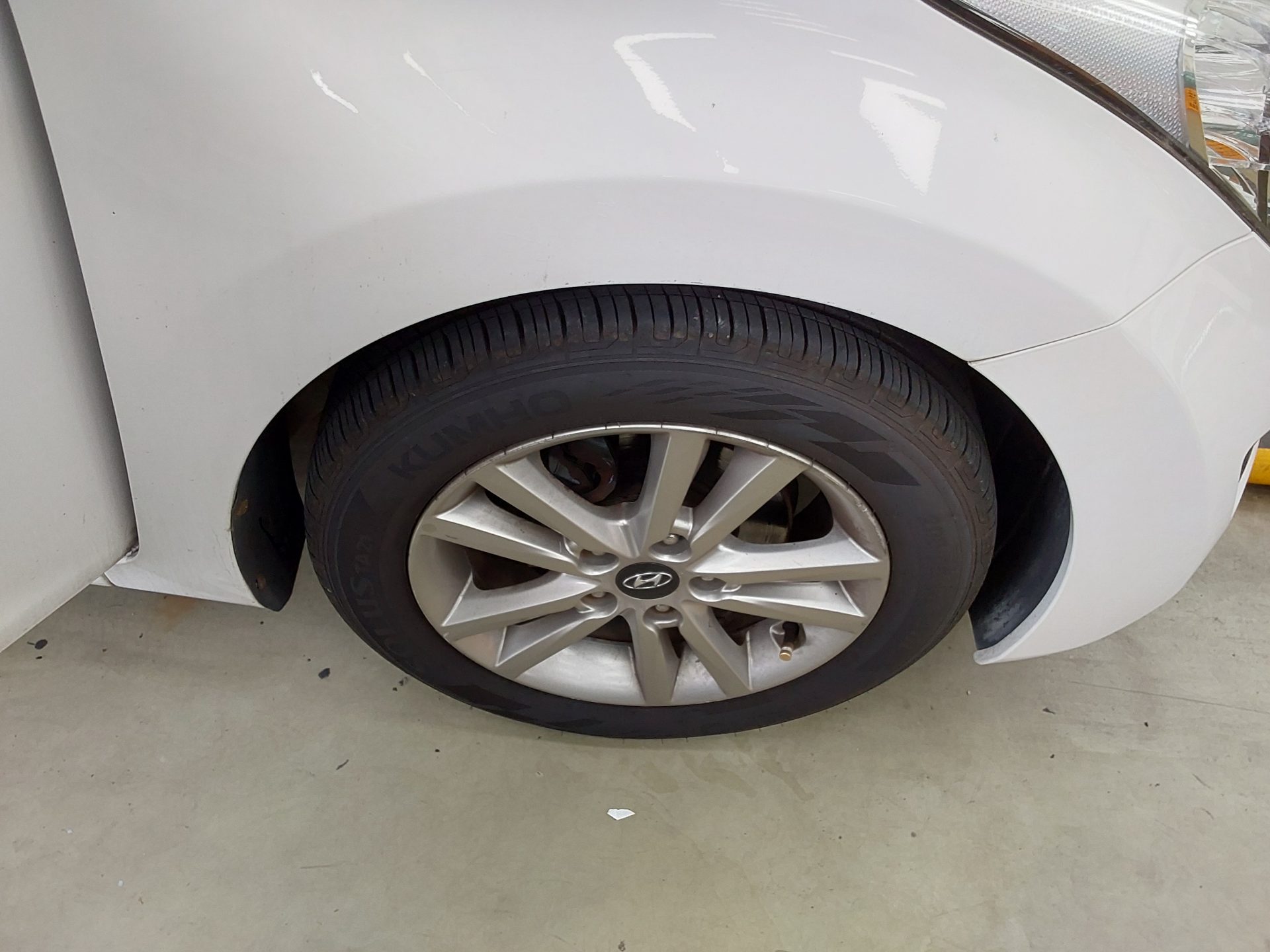 2012 - hyundai avante