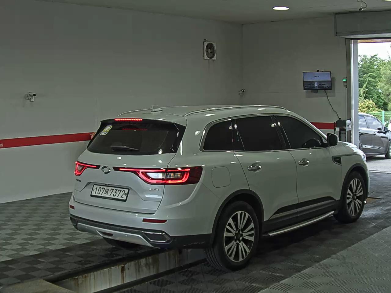 2020 - renault qm6