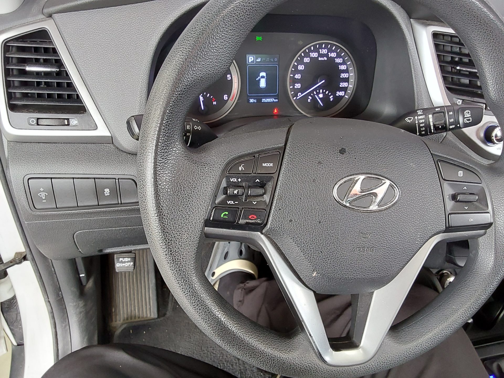 2016 - hyundai tucson