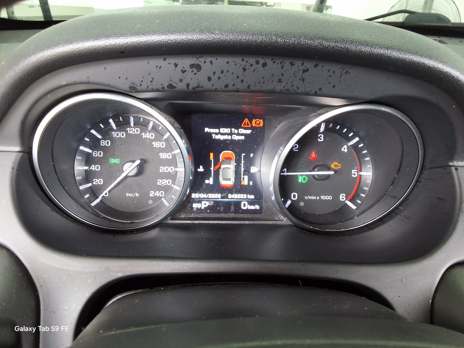 2016 - land rover discovery