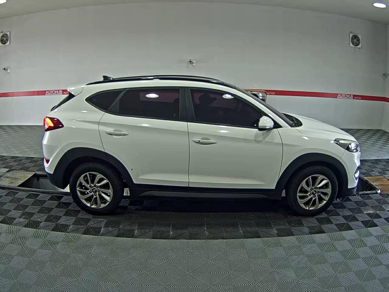 2016 - hyundai tucson