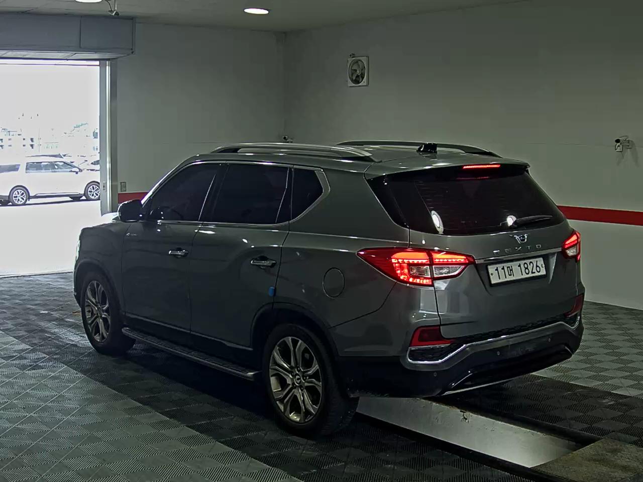 2018 - ssangyong rexton