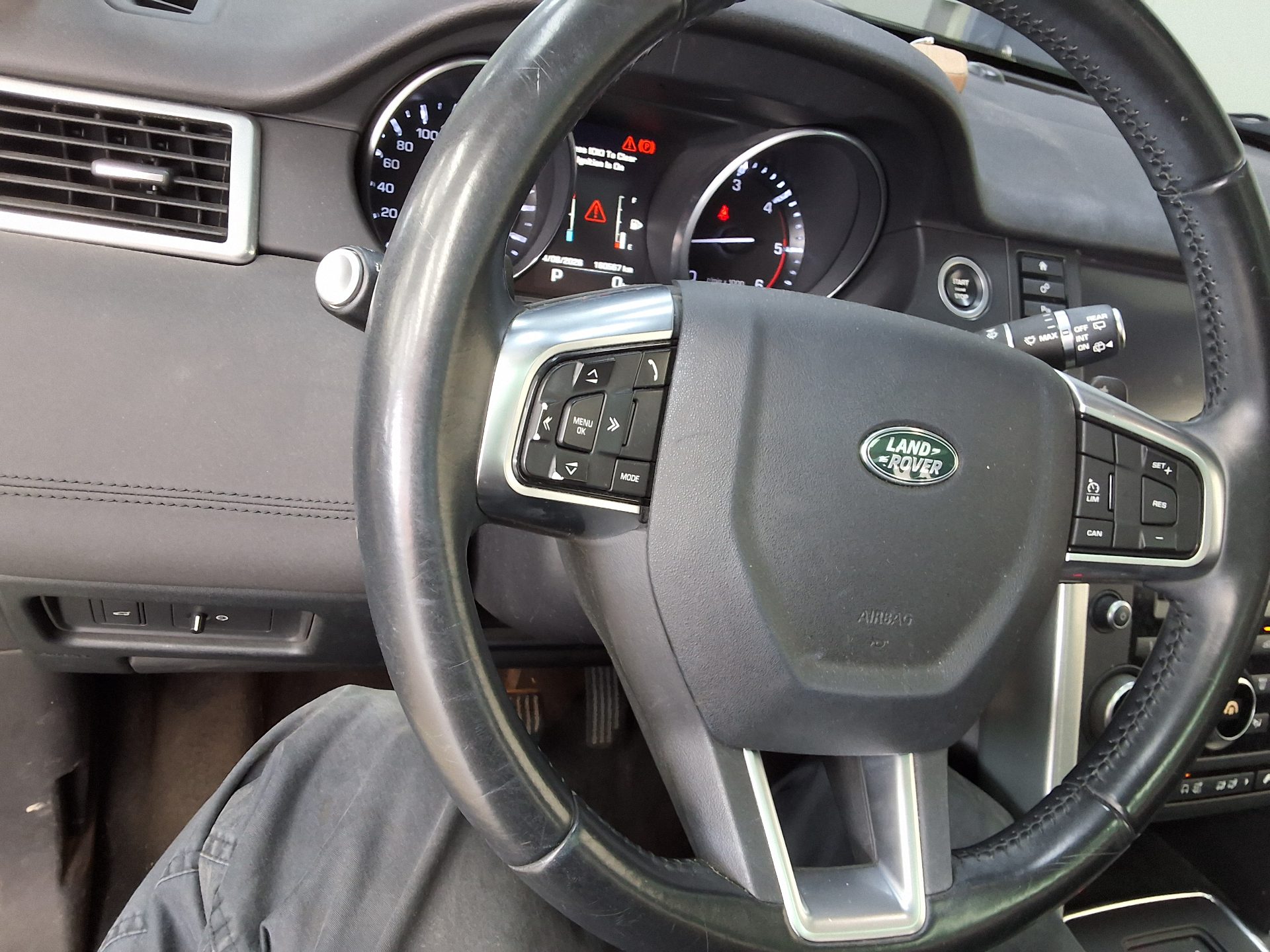 2015 - land rover discovery