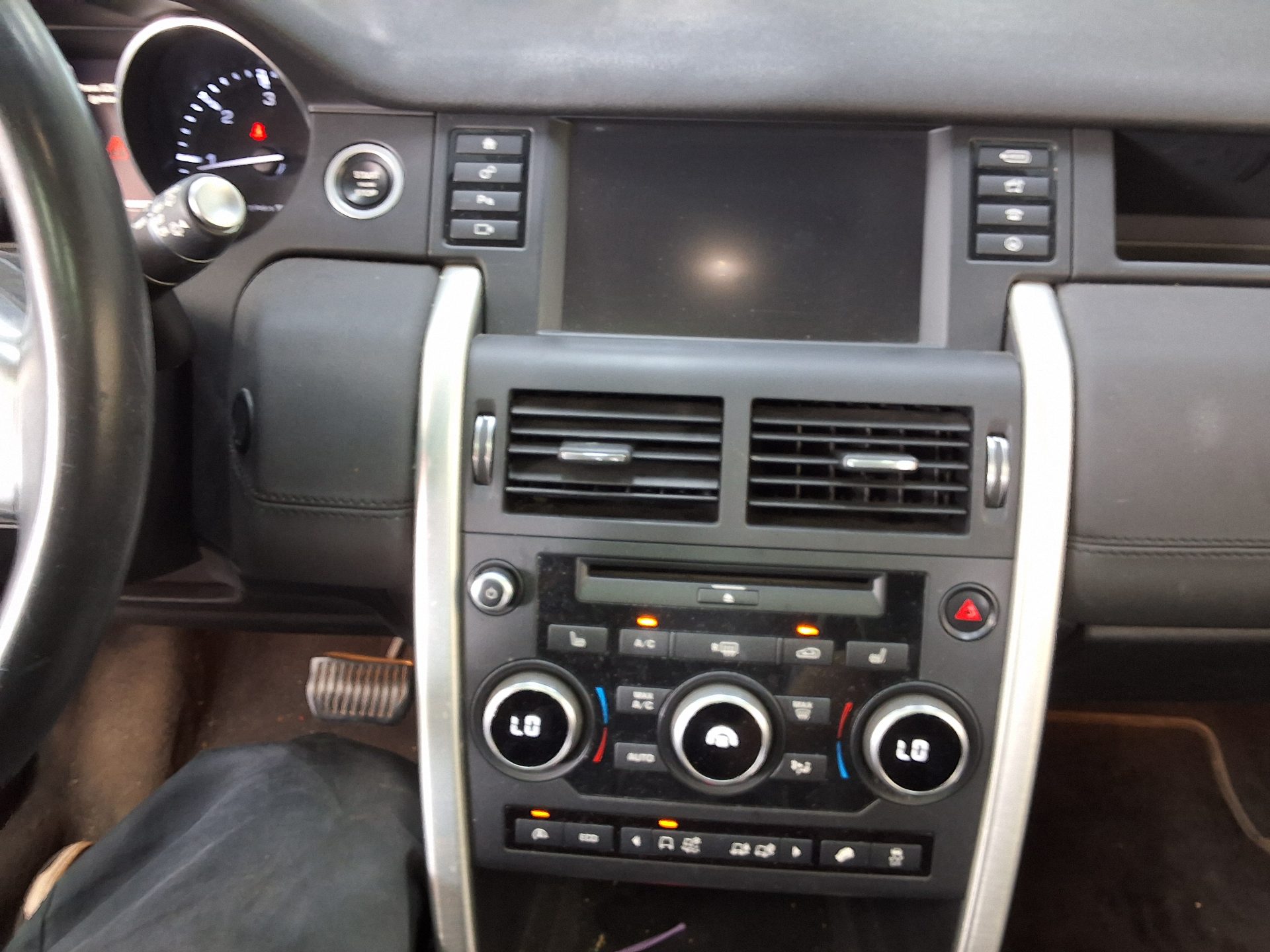 2015 - land rover discovery