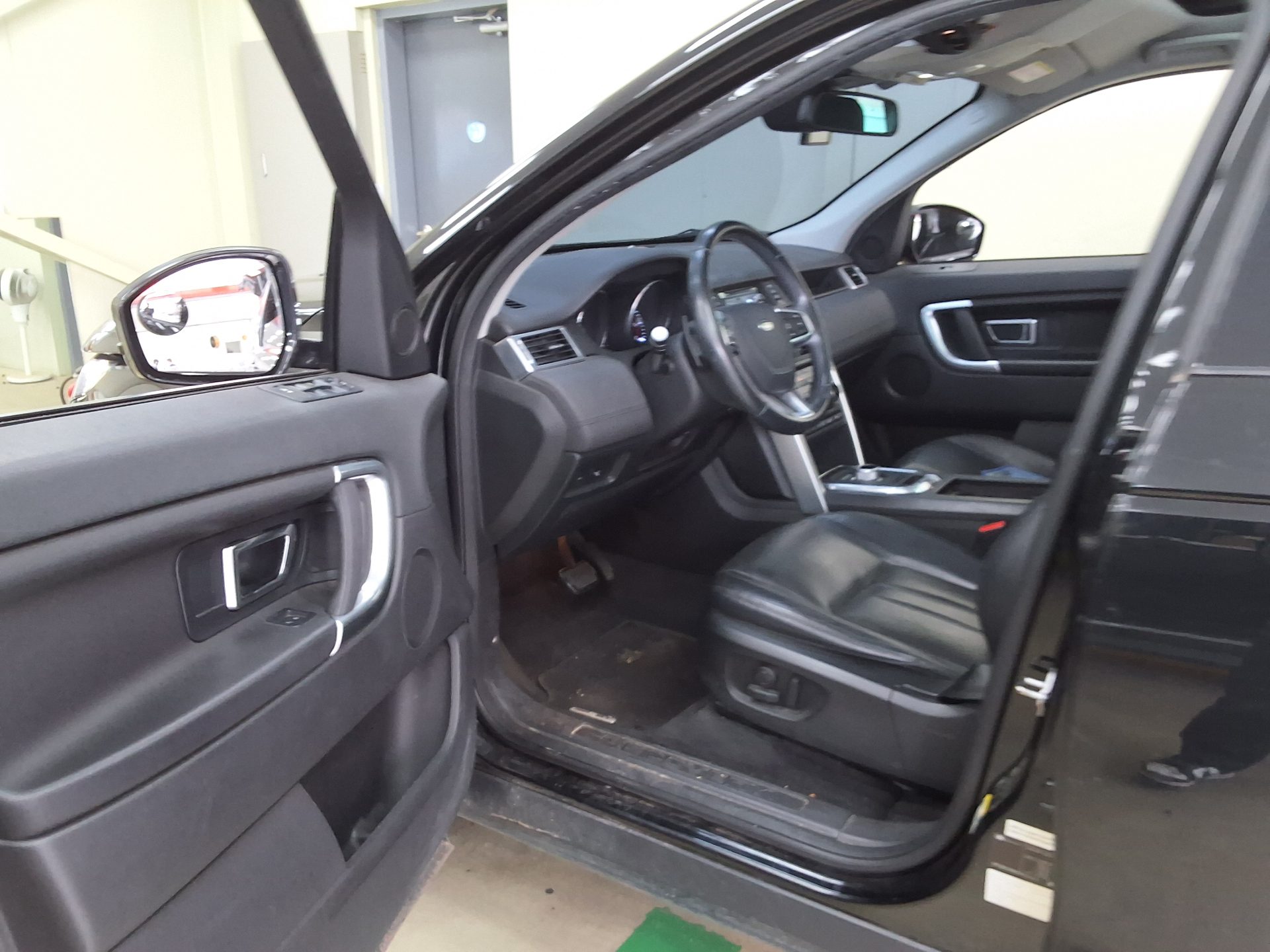 2015 - land rover discovery