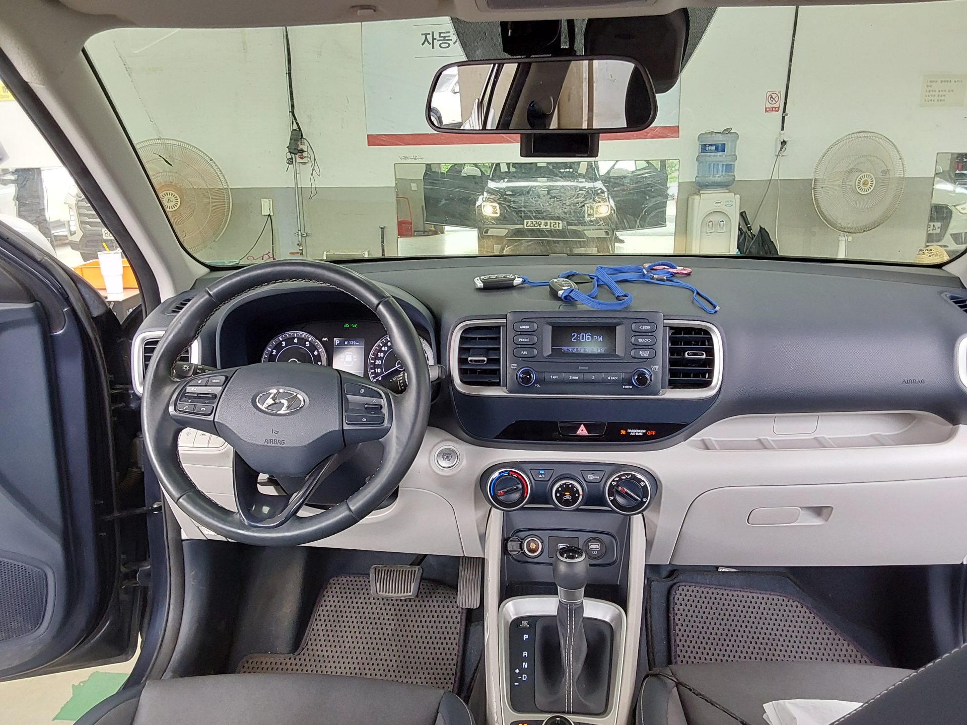 2020 - hyundai venue