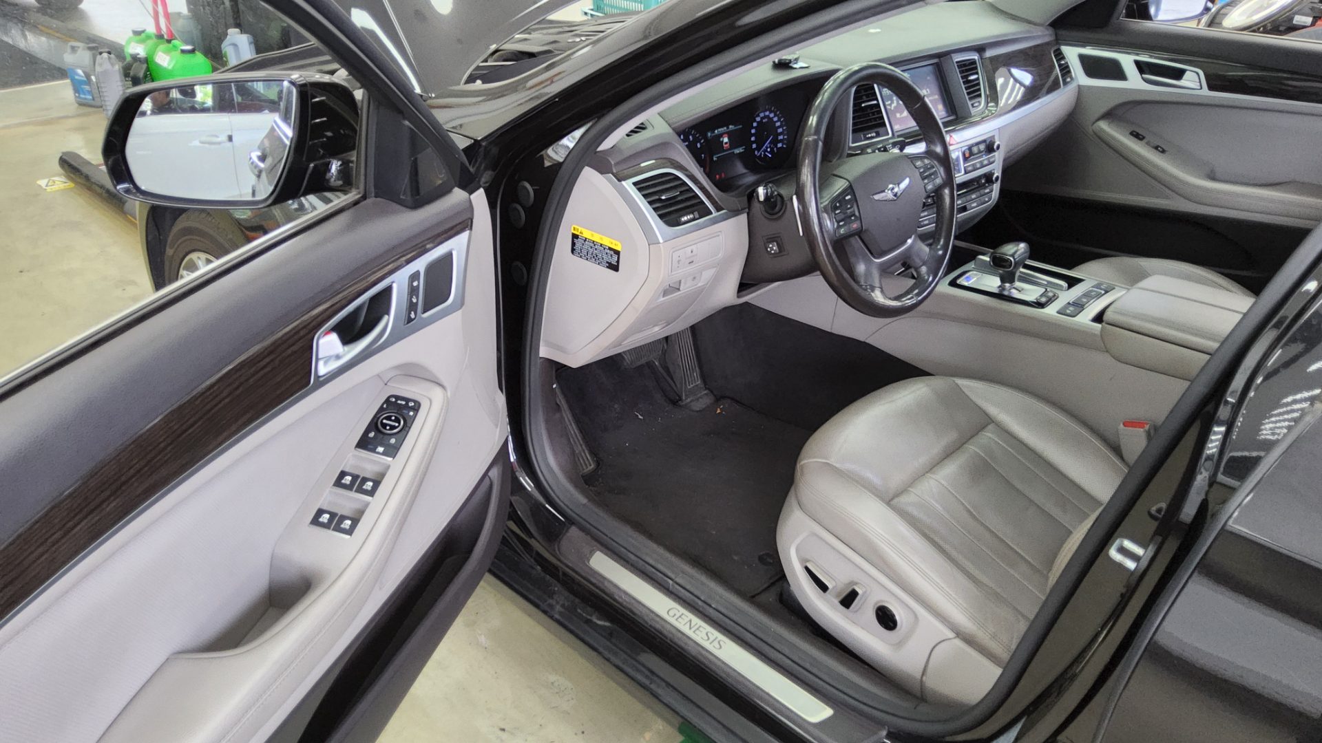 2018 - genesis g80