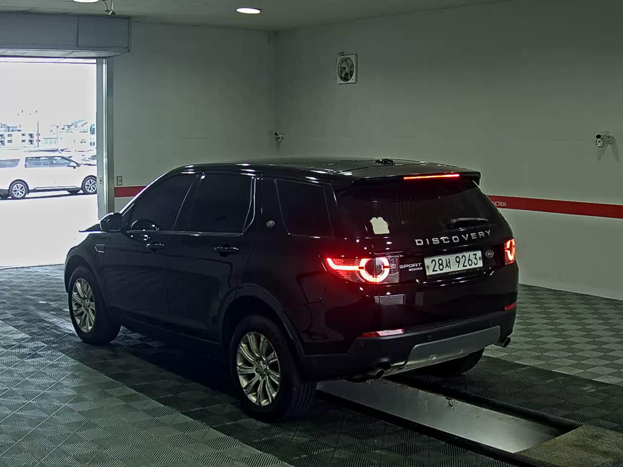 2015 - land rover discovery