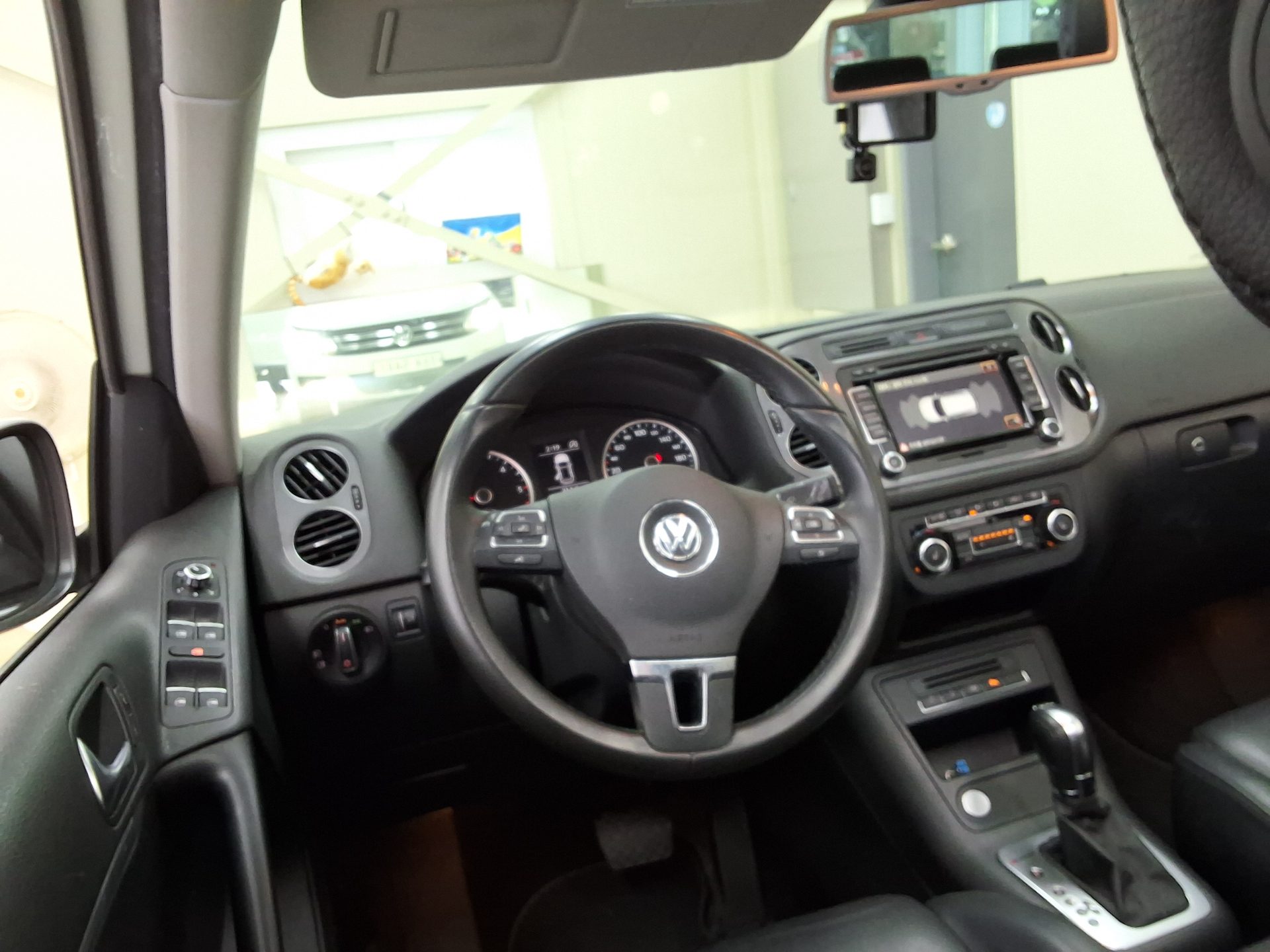 2014 - volkswagen tiguan