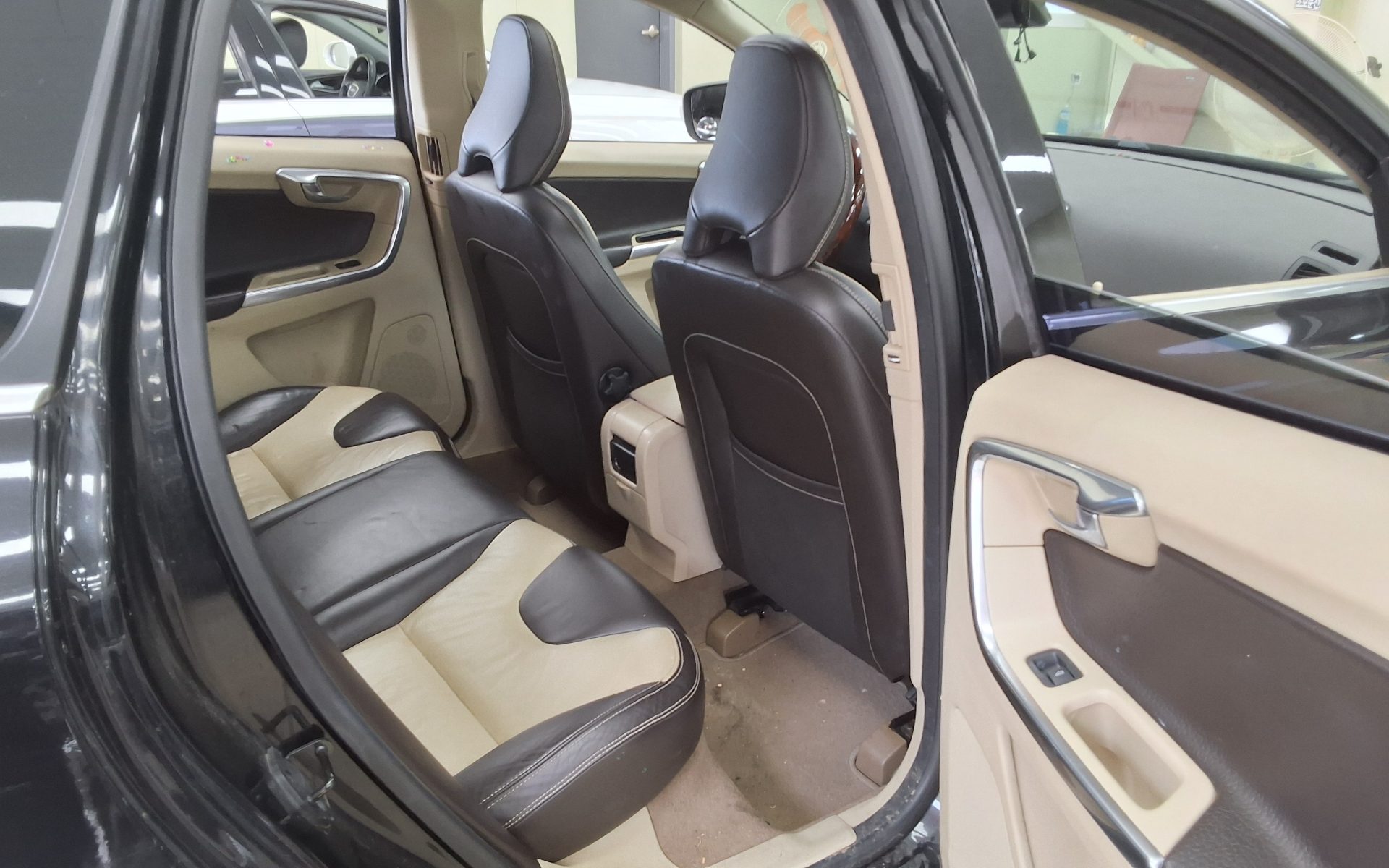 2012 - volvo xc60